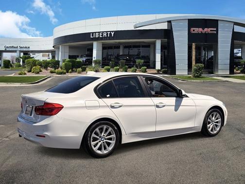 Alpine White 2018 BMW 320 i