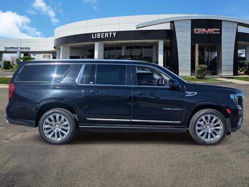 Onyx Black 2023 GMC Yukon XL Denali