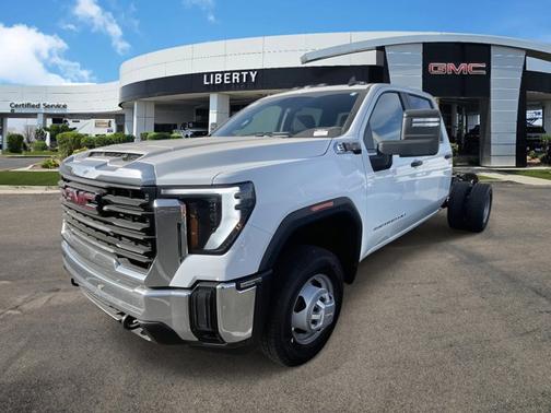 2025 GMC Sierra 3500 Pro