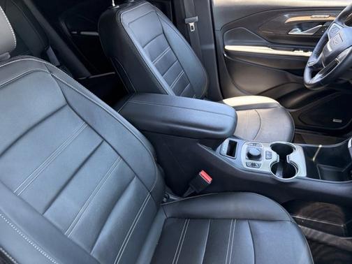 Sterling Metallic 2024 GMC Terrain Denali