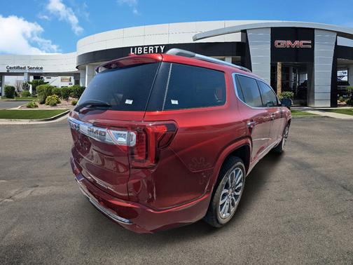 2023 GMC Acadia Denali