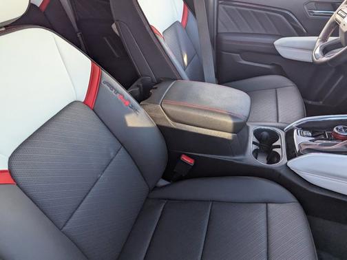 2024 GMC Canyon 4WD AT4X