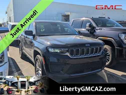 2023 Jeep Grand Cherokee Laredo X