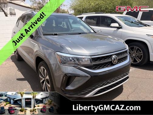 Platinum Gray Metallic 2022 Volkswagen Taos SE