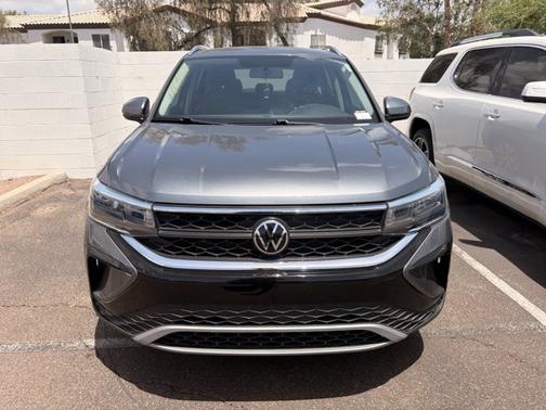 Platinum Gray Metallic 2022 Volkswagen Taos SE