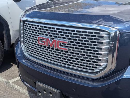 Dark Sapphire Blue Metallic 2017 GMC Yukon Denali