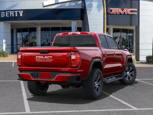2025 GMC Canyon 4WD AT4