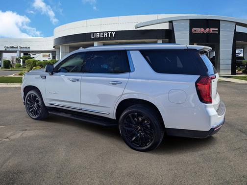 2023 GMC Yukon SLT