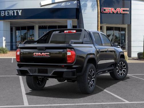 2025 GMC Canyon 4WD AT4