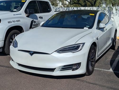 2020 Tesla Model S Long Range