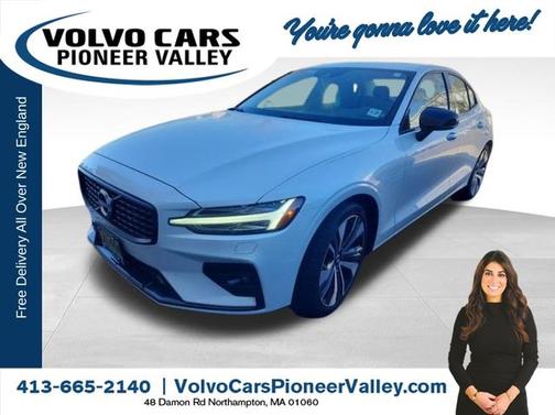 2022 Volvo S60 B5 Momentum