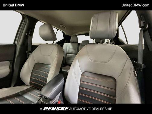 Boulder Gray Pearl 2023 Nissan Kicks SR