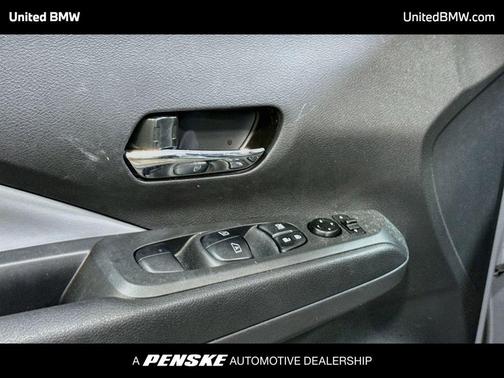 Boulder Gray Pearl 2023 Nissan Kicks SR