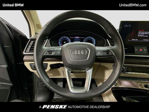 Daytona Gray Pearl Effect 2024 Audi Q5 45 S line Premium Plus
