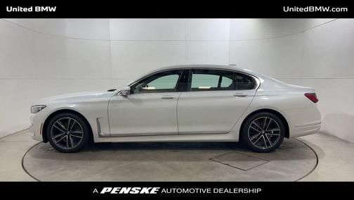 2022 BMW 740 i xDrive