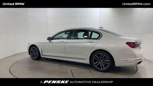 2022 BMW 740 i xDrive