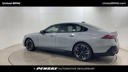 2024 BMW i5 M60