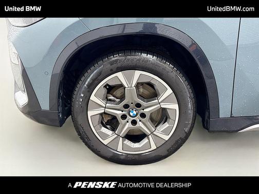 Cape York Green Metallic 2023 BMW X1 xDrive28i