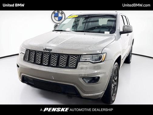 2022 Jeep Grand Cherokee Laredo