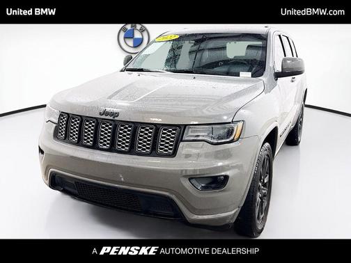 2022 Jeep Grand Cherokee Laredo