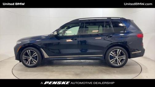 2022 BMW X7 M50i