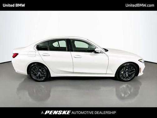 Mineral White Metallic 2025 BMW 330 330i
