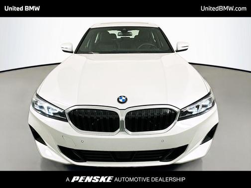 Mineral White Metallic 2025 BMW 330 330i