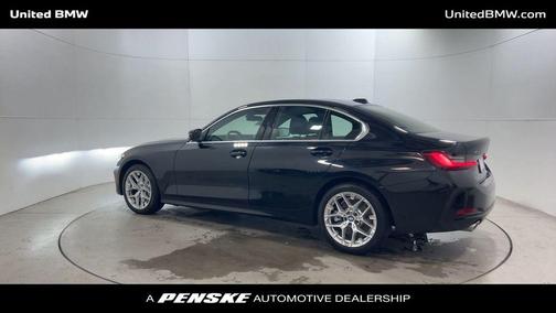 2025 BMW 330 i xDrive