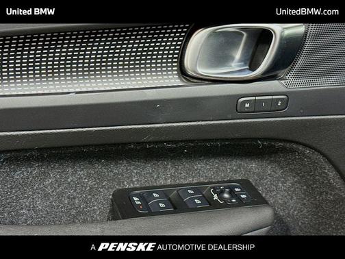 2021 Volvo XC40 Recharge Pure Electric P8