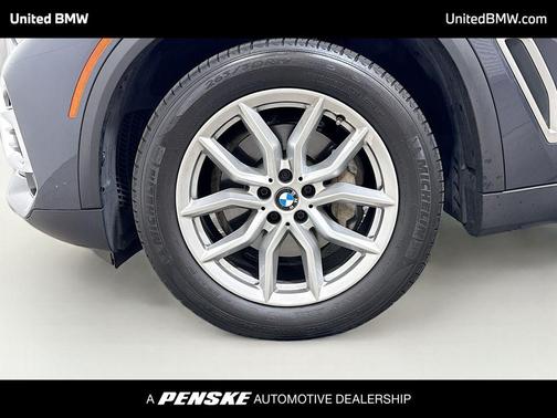 Arctic Gray Metallic 2020 BMW X5 sDrive40i