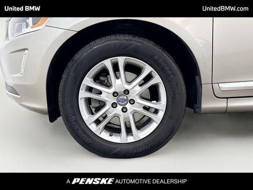 2016 Volvo XC60 T5 Drive-E Premier