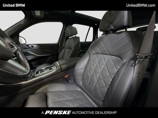 Black Sapphire Metallic 2025 BMW X5 sDrive40i