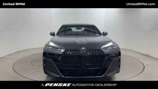 2026 BMW 750e i xDrive
