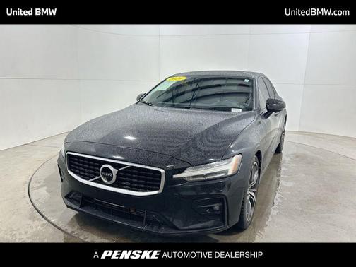 2020 Volvo S60 T6 R-Design