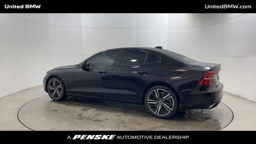 2020 Volvo S60 T6 R-Design