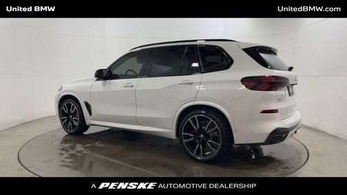 2025 BMW X5 M60i