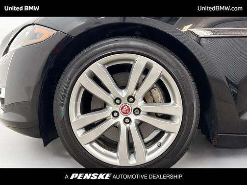 2016 Jaguar XJ XJL Portfolio