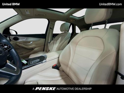 Black 2022 Mercedes-Benz GLC 300 Base