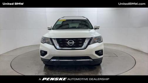 2017 Nissan Pathfinder Platinum