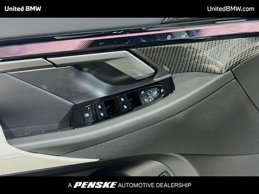 Carbon Black Metallic 2027 BMW 530 i