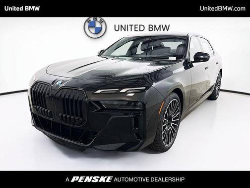 Black Sapphire Metallic 2026 BMW 740 740i