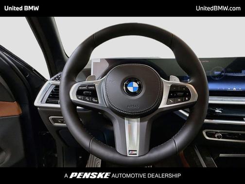 Dravit Grey Metallic 2027 BMW X7 xDrive40i