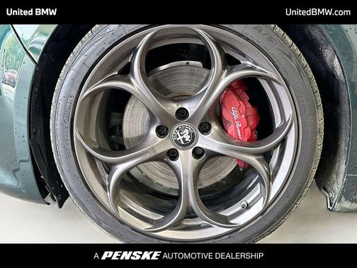 Verde Visconti Metallic 2020 Alfa Romeo Giulia Ti Sport