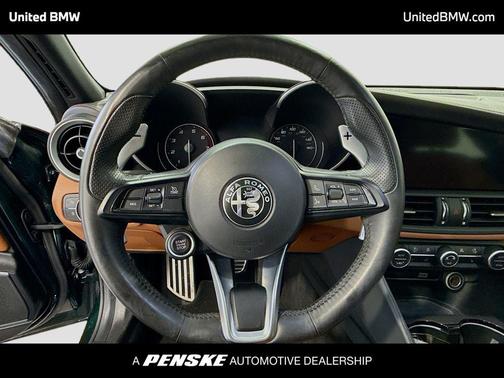 Verde Visconti Metallic 2020 Alfa Romeo Giulia Ti Sport