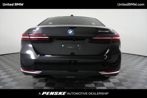 2025 BMW i5 eDrive40