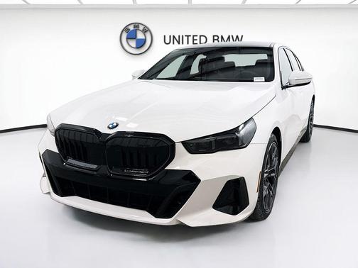 Alpine White 2026 BMW 540 xDrive
