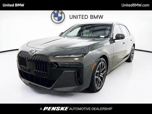 Dravit Grey Metallic 2026 BMW 760 xDrive