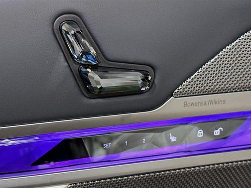 Dravit Grey Metallic 2026 BMW 760 xDrive