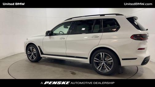2026 BMW X7 M60i