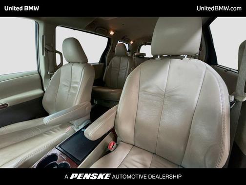 2011 Toyota Sienna XLE